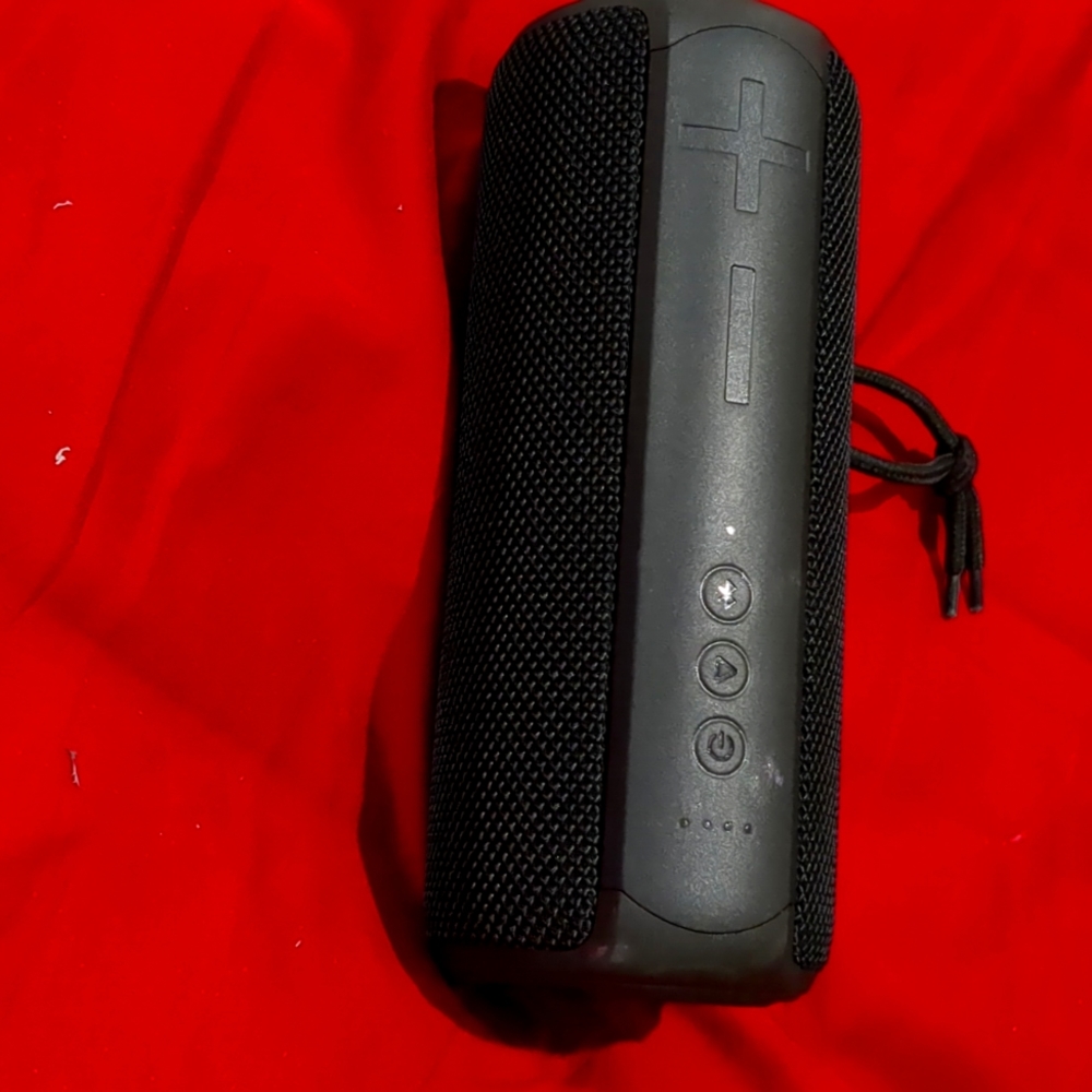 COPY - IPX7 waterproof speaker